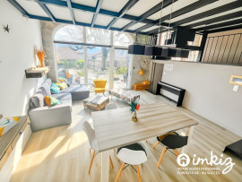 Appartement de village rénové avec cour Saint-Ismier