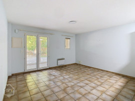 APPARTEMENT EN RDC - AVEC PARKING Sénas