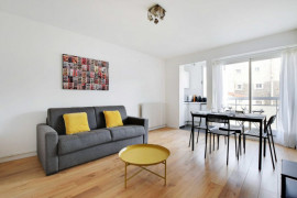 Appartement meublee avec balcon - MAUR Paris 11ème