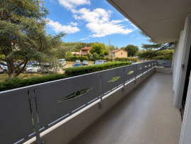 Appartement T4 79m2 - 3 chambres, balcon et cave - Le Péage-de-Roussillon Le Péage-de-Roussillon