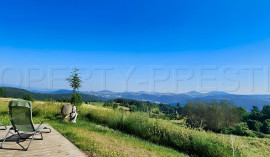 ARDECHE PROPRIETE 460 M² VUE EXCEPTIONNELLE Le Lac Issarlès