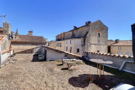 BAZAS – Maison de ville avec toit-terrasse Bazas