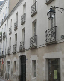 Beau 2P meublé 30m² juste rénové plein centre Nantes