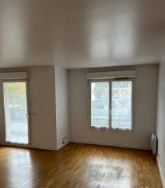 Beau 2P meublé 42m² avec balcon sur jardin Issy-les-Moulineaux