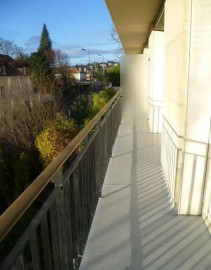Beau 3P 73m² traversant avec balcon centre Garches Garches