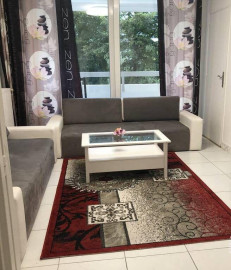 Beau 3P meublé 57m² avec balcon Courbevoie