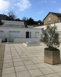 Beau F2 50m² calme et clair avec terrasse 28m² Poitiers