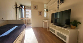 Beau studio meublé 20m² avec balcon refait à neuf Marseille 10ème