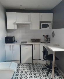 Beau studio meublé mansardé de 29m² Saint-Étienne