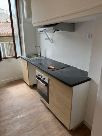 Beau T1 bis 35m² entièrement rénové avec goût Marseille 3ème