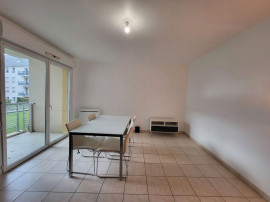 Beau T2 meublé et rénové 52m² Place Bichon Angers