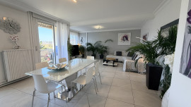 Bel Appartement T3 92 m2 Lyon 8ème