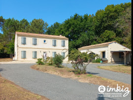 Belle demeure de 6 pièces Montlieu-la-Garde