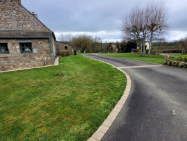 Belle longère 180m²,au calme et à 20 min de la mer Lanrodec