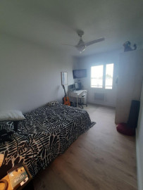 Chambre à louer dans appart residence sécurisé. Talence