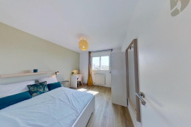 Chambre en colocation appartement meublé Lyon 8ème