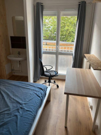 Chambre rénovée 16m² dans une coloc Rennes