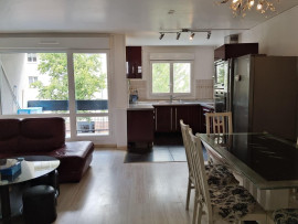 Chambres dispo dans DUPLEX 95m² avec balcon Sevran