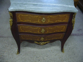 Commode Louis XV Sartrouville