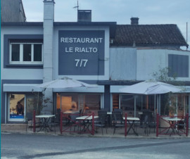 EN EXCLUSIVITÉ – IMMEUBLE MIXTE À SAINT-SAVIN Saint-Savin