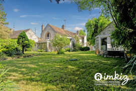Ensemble de 2 corps de ferme, piscine La Tombe