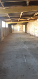 Entrepôt / Local de stockage de 130m2 Javerlhac-et-la-Chappelle-Saint-Robert