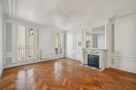 EXCLUSIVITÉ – Appartement 5 pièces - Pl de Clichy Paris 9ème