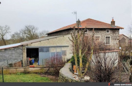 Ferme ancienne Cayres