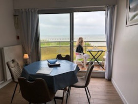 Front de mer en normandie Luc-sur-Mer