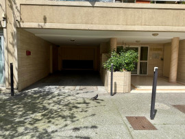 Garage fermé à vendre – Immeuble Le California, Nice (proche Hôpital Lenval) Nice