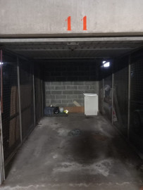Garage fermé prox CHR Loos