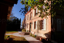 GERS MAISON DE MAITRE XIXéme 2,4 HA L'isle Jourdain
