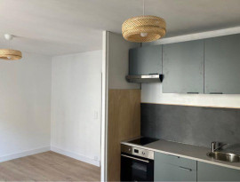 Grand studio 27m2 secteur bel air, refait à neuf Bordeaux