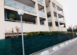 Grand studio 33m² refait à neuf Marseille 9ème