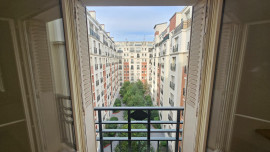 Grand studio Paris 15ème