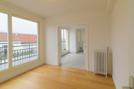 Grand studio avec balcon Paris 15ème