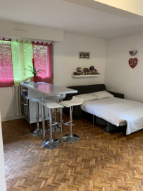 Grand studio meublé RDC à deux pas du RER A Rueil-Malmaison