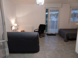 Grand studio meublé refait à neuf 35m² Tours