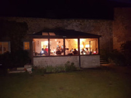 Grande maison familiale, piscine à 27 degrés Vannes