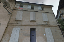 IMMEUBLE D'INVESTISSEMENT ANGOULEME PLACE DU CHAMP DE MARS Angoulême