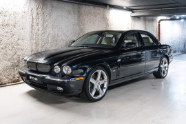 Jaguar XJR V8 4.2 400 Paris 16ème