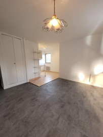 Joli studio refait a neuf en centre ville. Enghien-les-Bains
