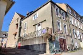 Jolie maison de ville au coeur du Morvan Château-Chinon-Ville