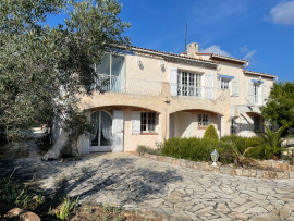 Les Issambres – Villa 9 pièces 187m2 avec piscine Roquebrune-sur-Argens