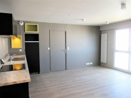Location appartement 2 pièces Paris 15ème Lourmel Paris 15ème