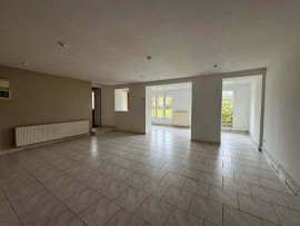 LOCATION - APPARTEMENT - ETROEUNGT📍 Étroeungt