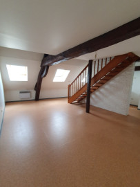 LOCATION - APPARTEMENT - SOLRE LE CHATEAU Solre-le-Château