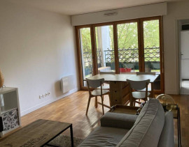 Location meublée appartement 2 pièces 54 m² Paris Paris 15ème
