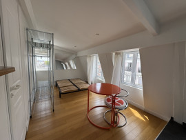 LOCATION MEUBLÉE - STUDIO LUMINEUX Paris 18ème