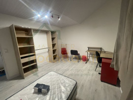 Magnifique appartement de 4 pièces, meublé et rénové dans une belle résidence de standing. Saint-Quentin